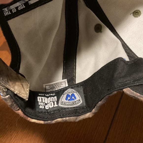 Carolina Camo hat. UNC. Top of the world brand. - Picture 3 of 5